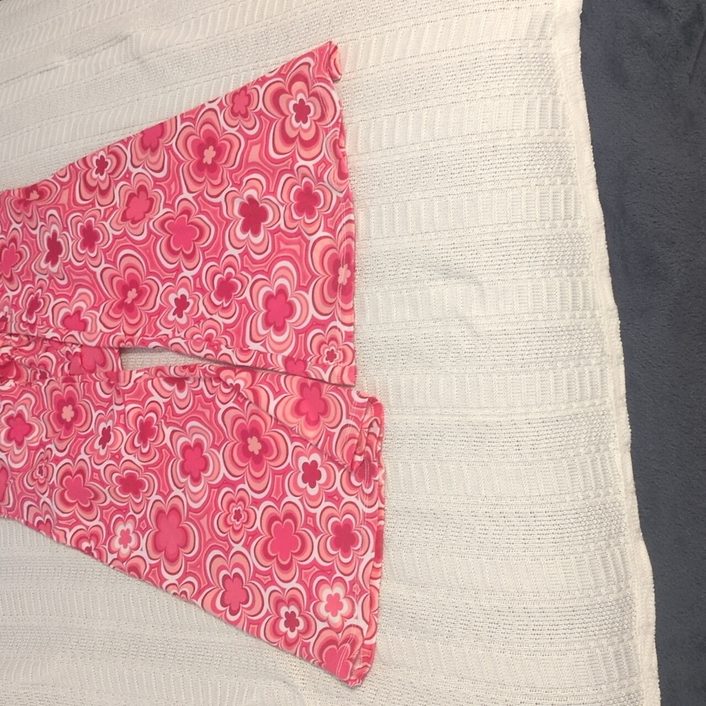 Trendy 70s Inspired High-Waist Flare Any Time Pants - Picture 3 of 10